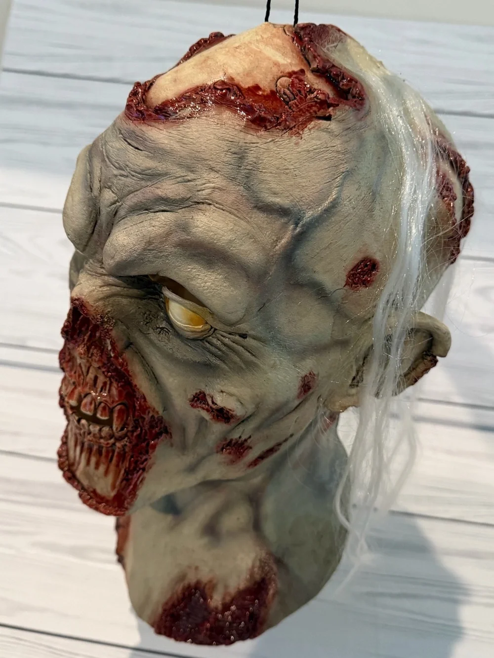 Horror Zombie Bust Decor Mask in Gray and Red - Brand